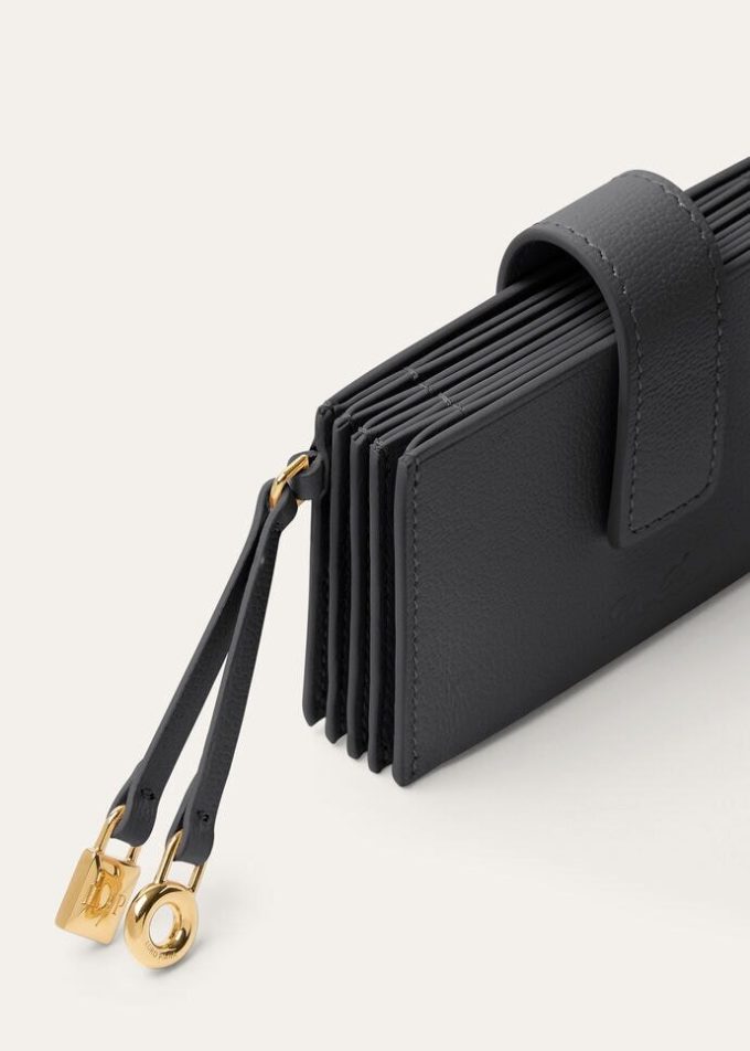 Extra Cardholder