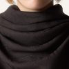 Floral Majolica Foulard 120 x 120 Floral Majolica Foulard 120 x 120