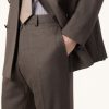 International Suit