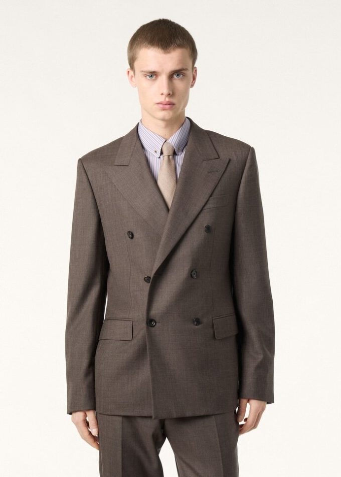 International Suit