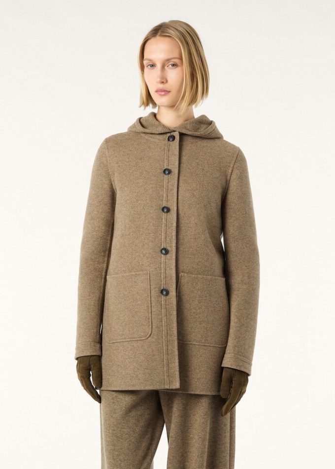 Kiri Coat