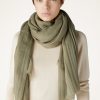 Maxi Crest Stole