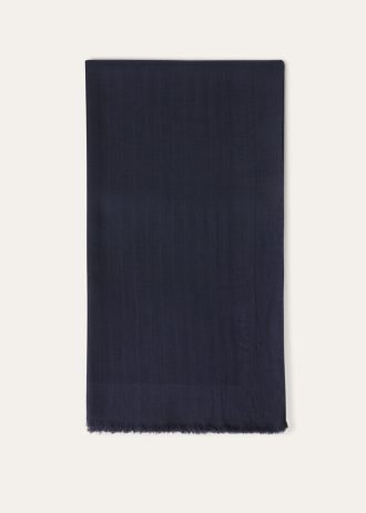 Maxi Crest Stole